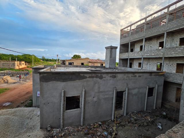 Construction d'un complexe à Goudomp